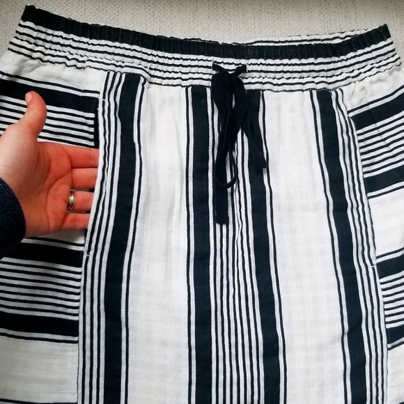 Lou & Grey Cotton Skirt - Picture 2 of 4